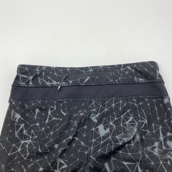 Lululemon Run Inspire 2 Crop Leggings with Mesh - Picture 13 of 15